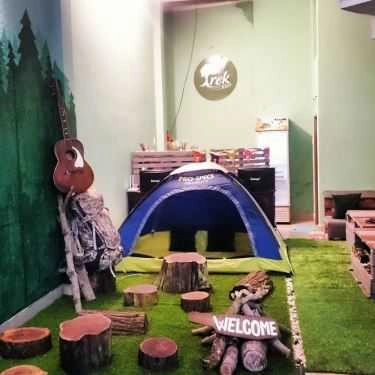 Không gian- Trek Cafe