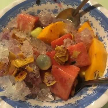 Món ăn- Trùm Ăn Vặt Sài Gòn - Bánh Tráng Nướng, Cút Nướng & Trái Cây Tô