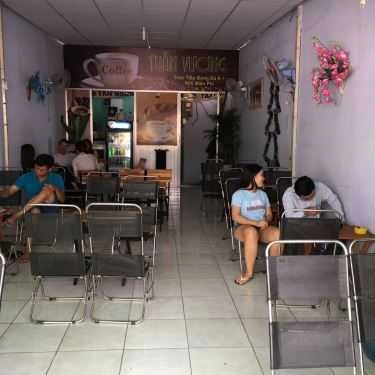 Không gian- Tuấn Vương Coffee