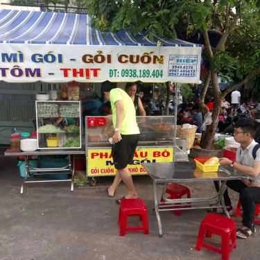 Không gian- Ăn vặt Phá Lấu Bò, Mì Gói & Gỏi Cuốn