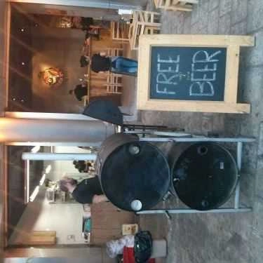 Tổng hợp- Quán Nhậu Ụt Ụt Quán - Barbecue & Beer - Võ Văn Kiệt