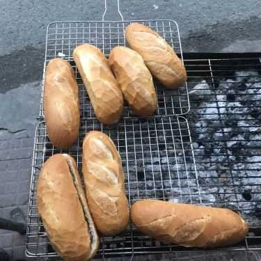 Món ăn- Ăn vặt Uyên - Bánh Mì Thịt Nướng
