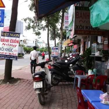 Không gian- Ăn vặt Việt Ngon - Bánh Cuốn Nóng & Xôi Khúc