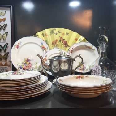 Tổng hợp- Cafe Villa Royale Downtown Antiques And Tea Room
