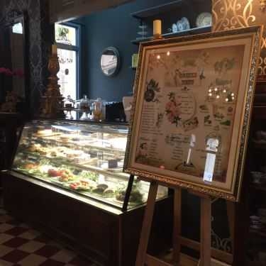 Tổng hợp- Cafe Villa Royale Downtown Antiques And Tea Room