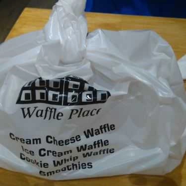 Tổng hợp- Cafe Waffle Place - Bánh Tổ Ong Nướng - Pearl Plaza