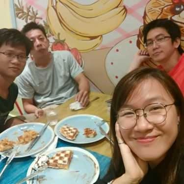 Tổng hợp- Cafe Waffle Place - Bánh Tổ Ong Nướng - Pearl Plaza