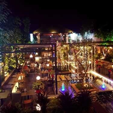 Tổng hợp- Zed Cafe - Phong Cách Châu Âu