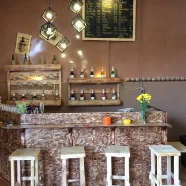 Không gian- B - Acoustic Cafe
