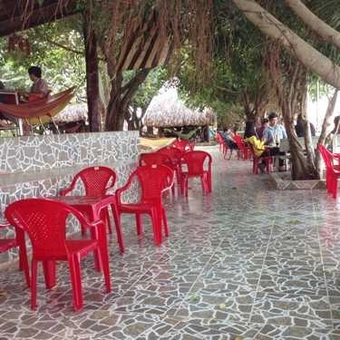 Không gian- Khúc Thụy Du Cafe