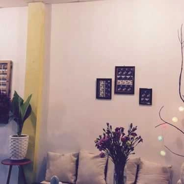 Không gian- Lyn's Cafe