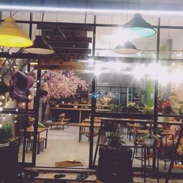 Không gian- Cafe Trà Sữa Xinh