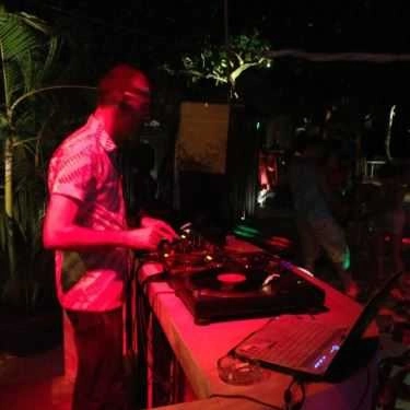 Tổng hợp- Nhà Hàng Dragon Beach Bar
