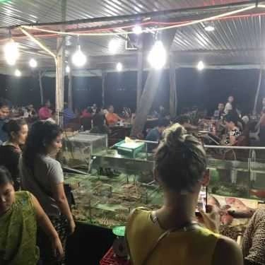 Tổng hợp- Quán Ăn Bờ Kè Chợ Hải Sản - Quán Hải Sản