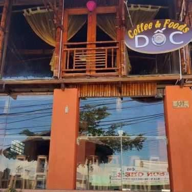 Không gian- Dốc Coffee & Foods