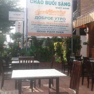 Không gian- Nhà Hàng Good Morning Restaurant
