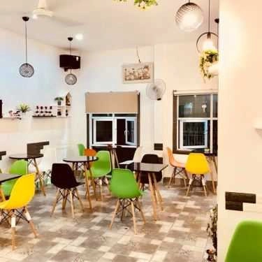 Không gian- Home Cake & Coffee