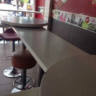 Không gian- Nhà Hàng KFC - Thủ Khoa Huân