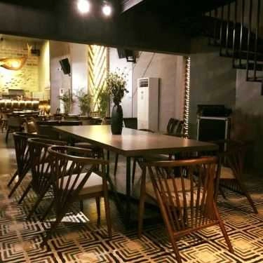 Không gian- Meta Coffee
