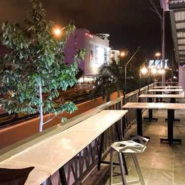 Không gian- MrBin Coffee Lounge