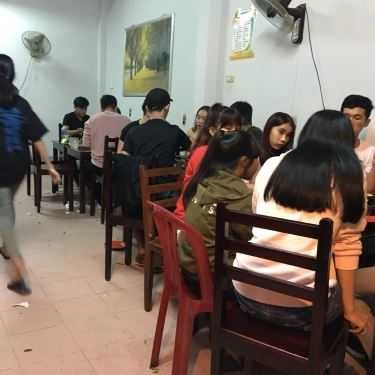 Không gian- Quán Ăn Như Ý - Lẩu Dê & Bò Né