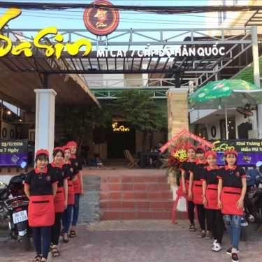 Không gian- Quán Ăn SaSin - Mì Cay 7 Cấp Độ Hàn Quốc - Võ Văn Kiệt