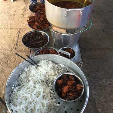 Món ăn- Quán Ăn Cô Lan - Bánh Tầm Cari Cay
