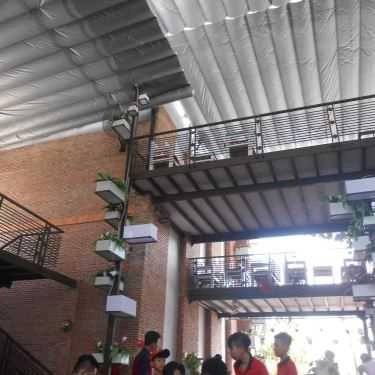 Không gian- Koi Coffee