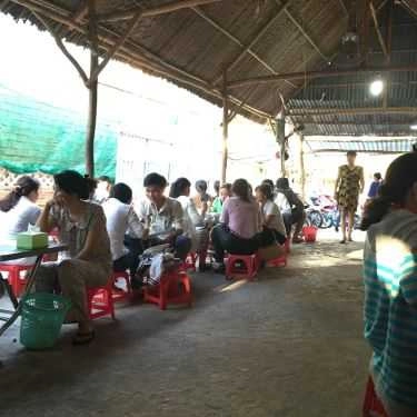 Không gian- Quán Ăn Quán Cây Sứ - Bún Bình Dân