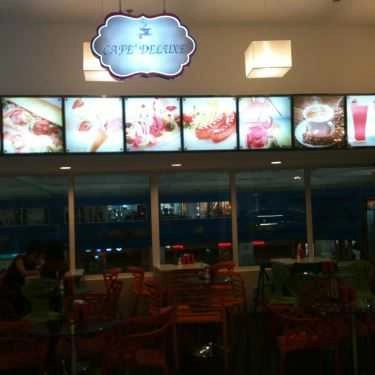 Tổng hợp- Deluxe Cafe