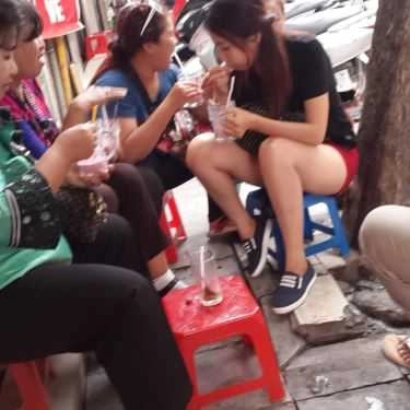 Không gian- 37 Cafe - Lương Văn Can