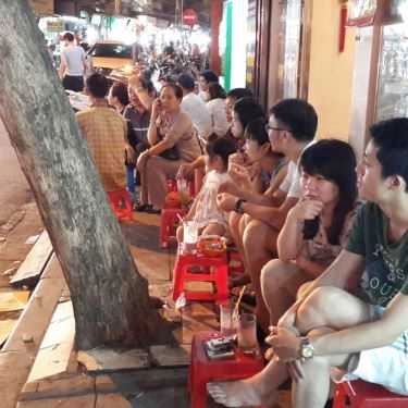 Không gian- 37 Cafe - Lương Văn Can