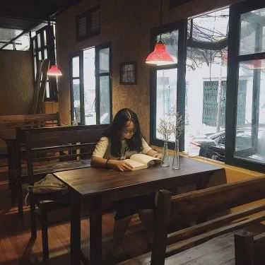 Không gian- 90's Coffee - Lê Văn Thiêm