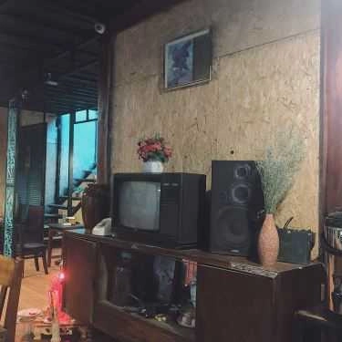 Không gian- 90's Coffee - Lê Văn Thiêm