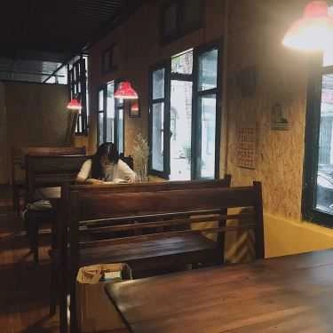 Không gian- 90's Coffee - Lê Văn Thiêm