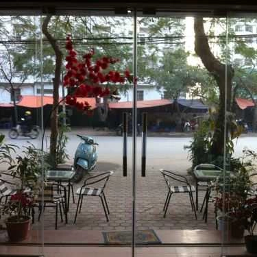 Không gian- Bông Cafe - Nguyễn Cảnh Dị