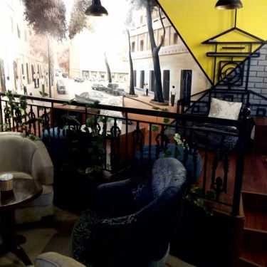 Không gian- Le Petit Saigon Cafe