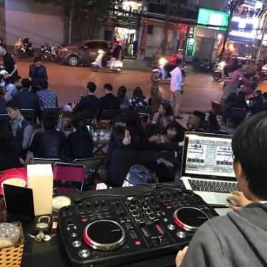 Không gian- Hamsa - Tea & Coffee Cùng DJ Sống Động