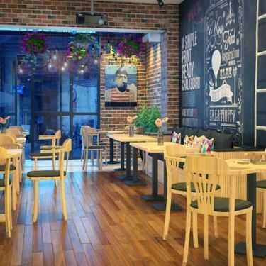 Không gian- Hi - End VN Coffee