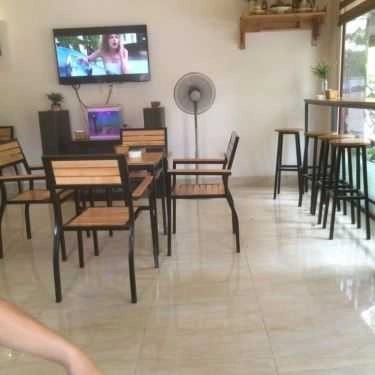 Không gian- Vành Khuyên Cafe