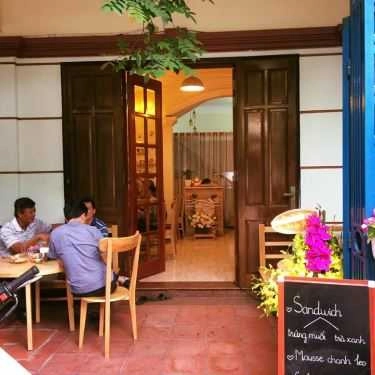 Không gian- The May Tea - Trà, Cafe & Bánh Ngọt