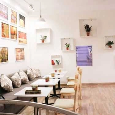 Không gian- N Coffee