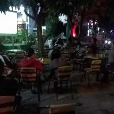 Không gian- Anh 2 Cafe