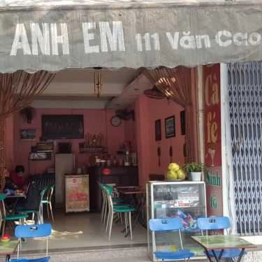Không gian- Anh Em Cafe - Văn Cao