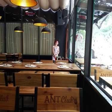 Không gian- ANT Cafe