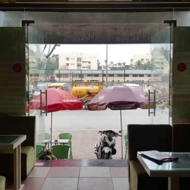 Không gian- Archi Cafe - Vạn Phúc