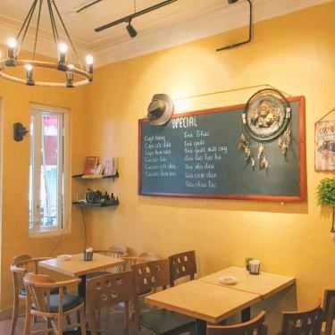 Không gian- Balcon Bay Coffee