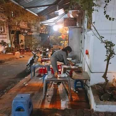 Không gian- Ăn vặt Quẩy Nóng, Bánh Gối & Bánh Bao Chiên - Phó Đức Chính