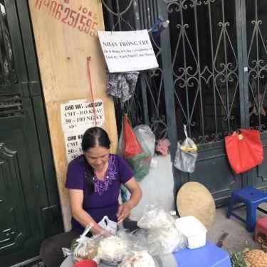 Không gian- Ăn vặt Bánh Cuốn Nguội - Giáp Bát