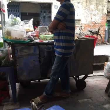 Không gian- Ăn vặt Bánh Đa Cua & Miến Trộn - Đê La Thành Nhỏ